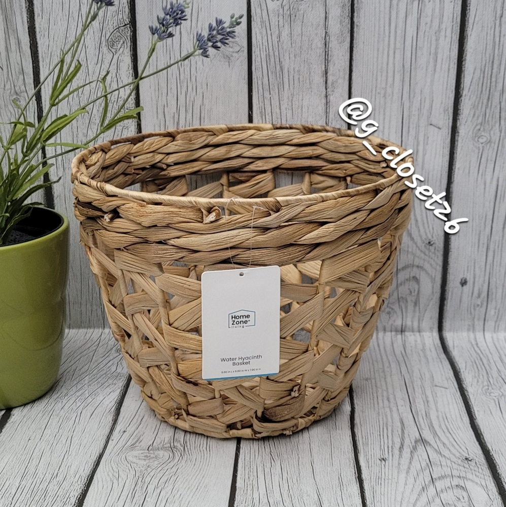 Woven Water Hyacinth Natural Basket